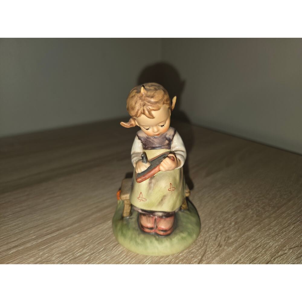 Vintage Hummel Figurine "Busy Student" TMK 6 #367 4" Goebel Figure Germany‎